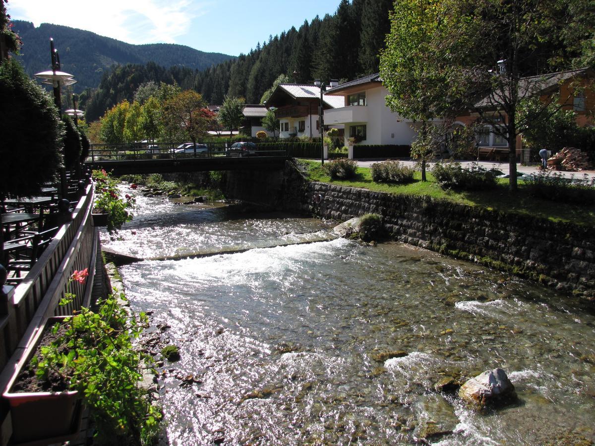 Sporthotel Dachstein West 애나버그임라메탈 외부 사진