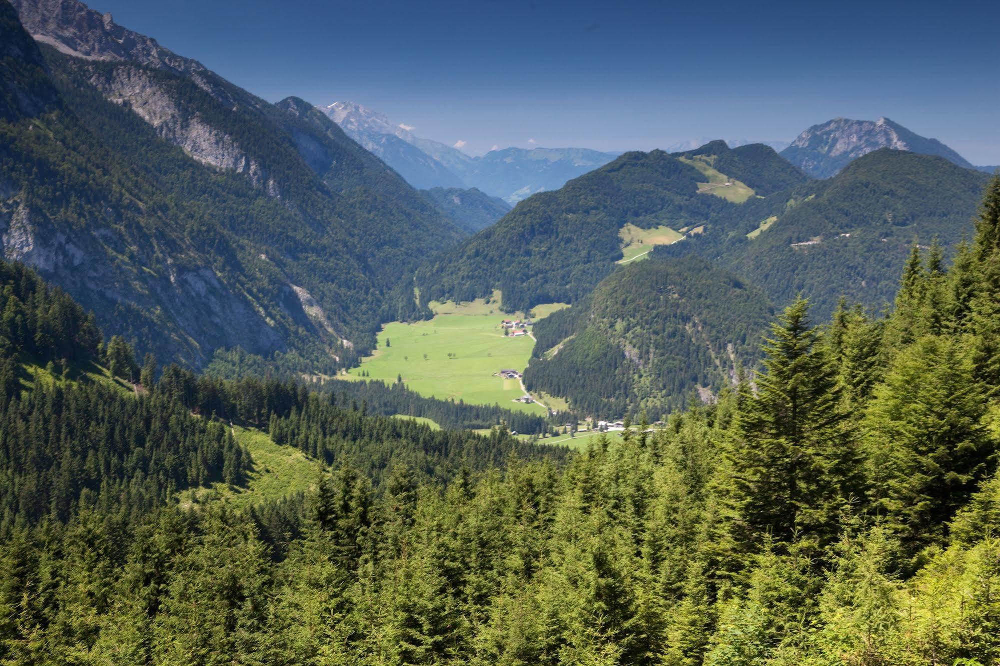 Sporthotel Dachstein West 애나버그임라메탈 외부 사진