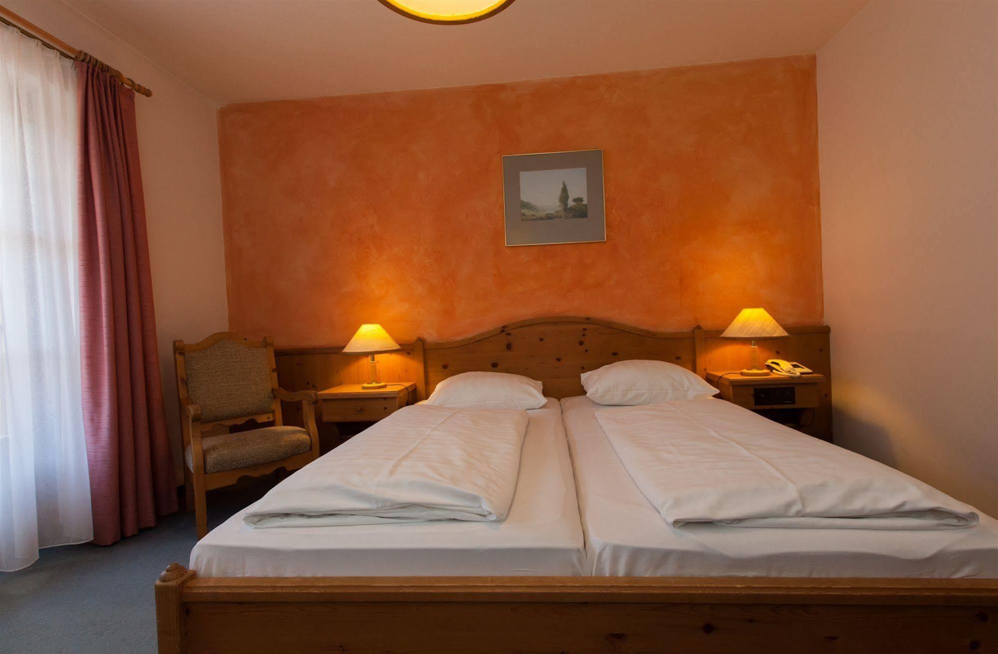 Sporthotel Dachstein West 애나버그임라메탈 외부 사진